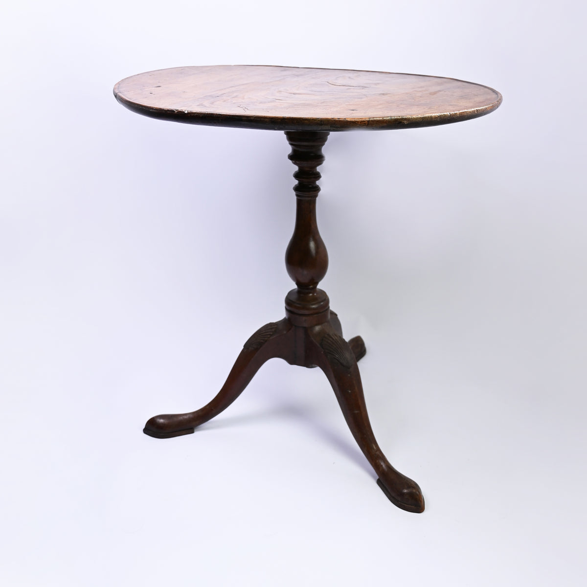 Occasional Round tripod Table