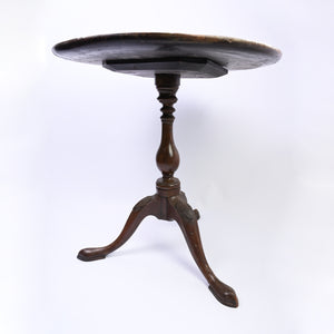 Occasional Round tripod Table
