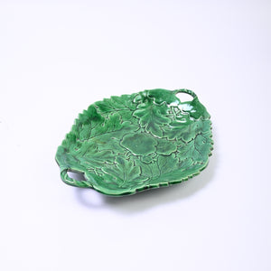 Cabbage leaf platter