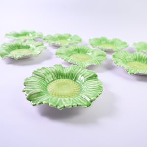 Green Daisy Plates