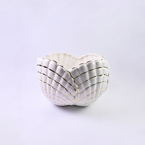 Large Clam Plant Pot and Flying Fish Stand