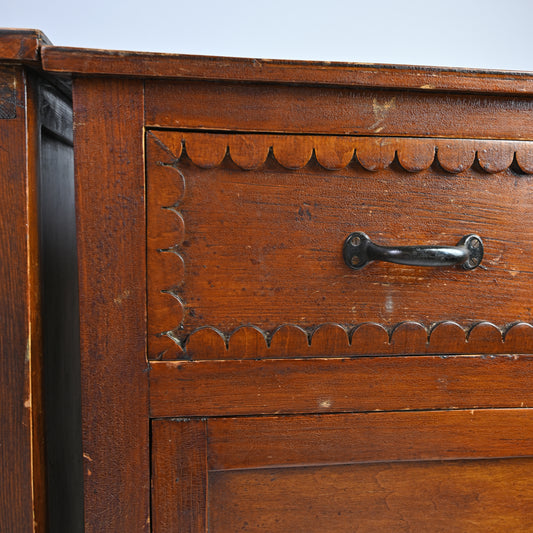 Pair of Scallop Detail Bedside Tables