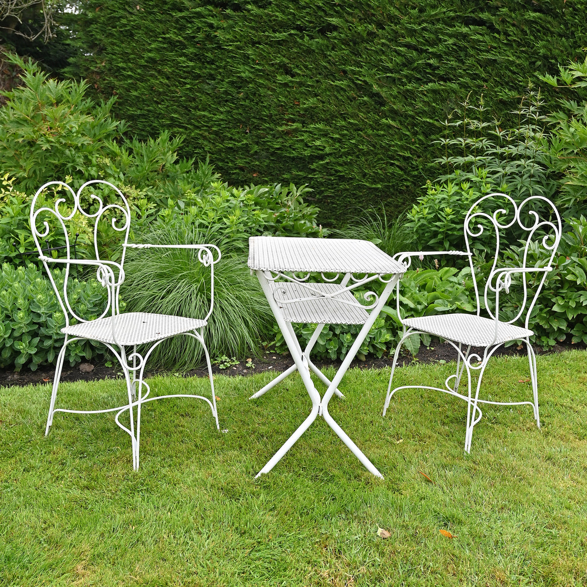 White Iron Bistro Set
