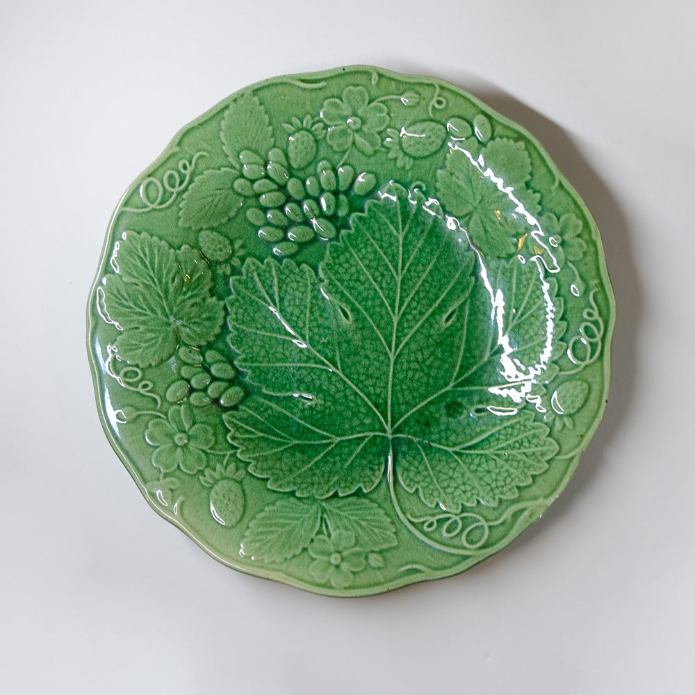 Small Leaf Majolica Plate